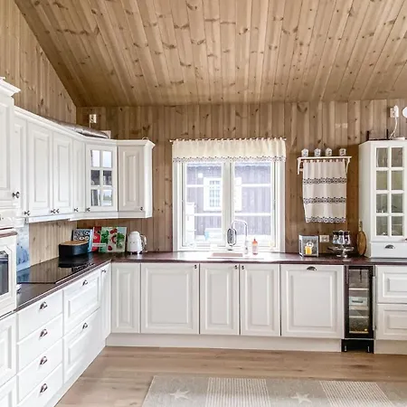 4 Bedroom Beautiful In Tisleidalen * Tisleidalen