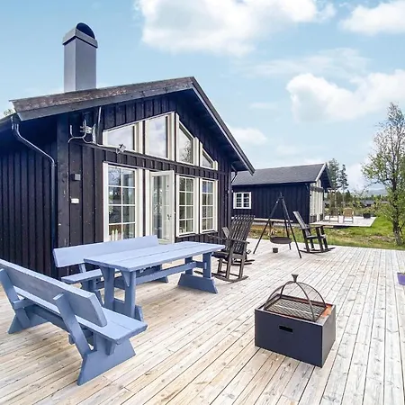 4 Bedroom Beautiful In Tisleidalen